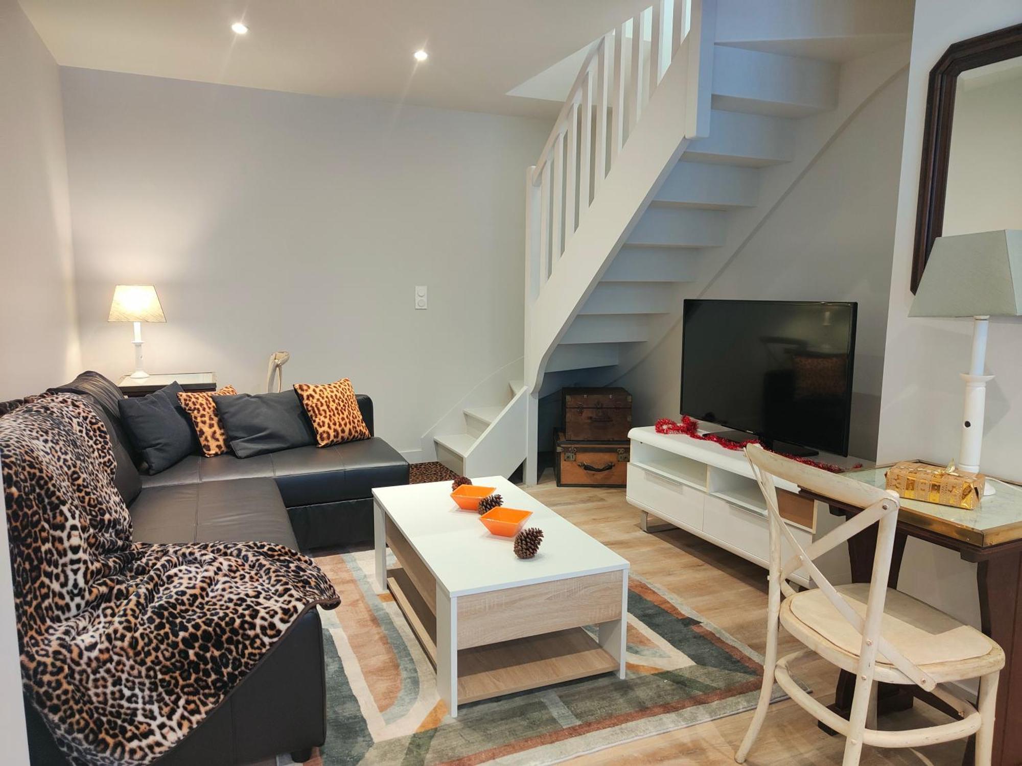 La Petite Maison Динан Екстериор снимка